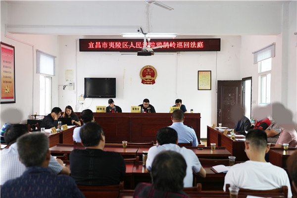 庭审现场1.JPG