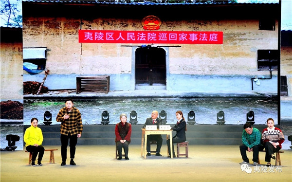 小品《流动的阳光》.jpg