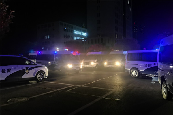 夜晚还押.jpg
