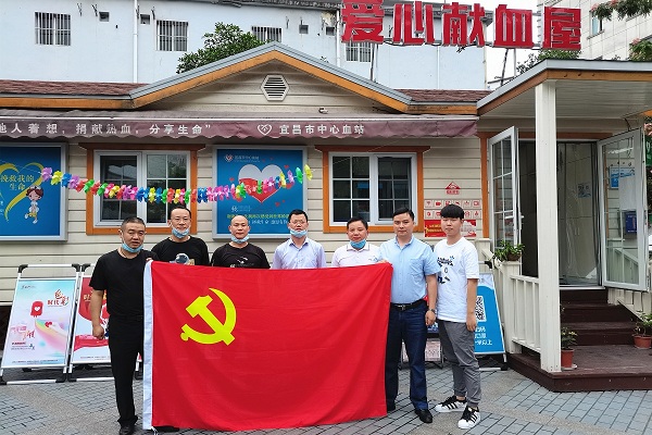 合影.jpg