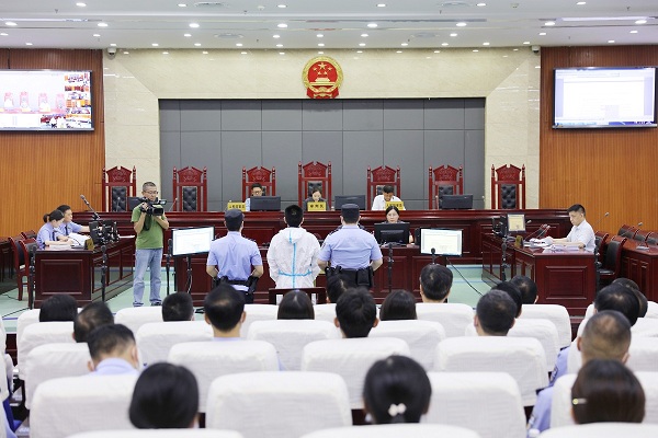 庭审现场.JPG