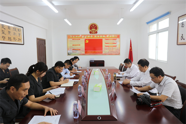 9Q0A8268.jpg